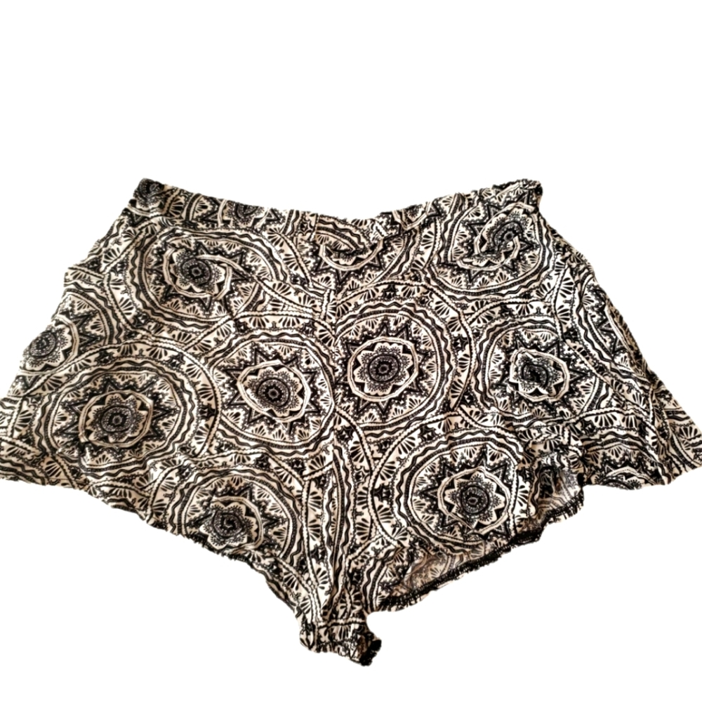 $5 If Bundled. WET SEAL skirt shorts